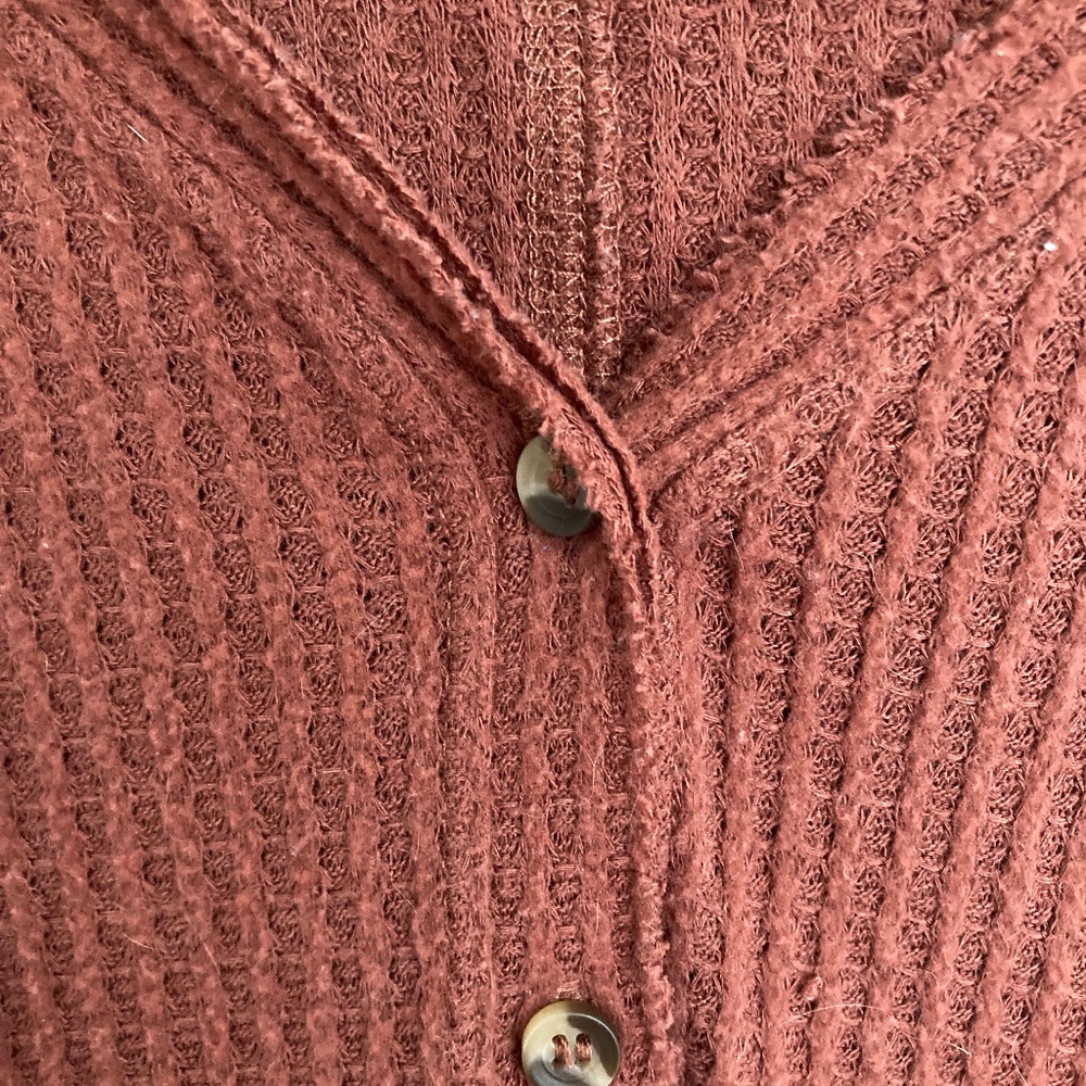 Cardigan - Picture 2 of 4